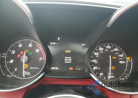 2017 Alfa Romeo Giulia Ti Q4 z USA, uszkodzony, nr VIN ZARFAEENXH7551215